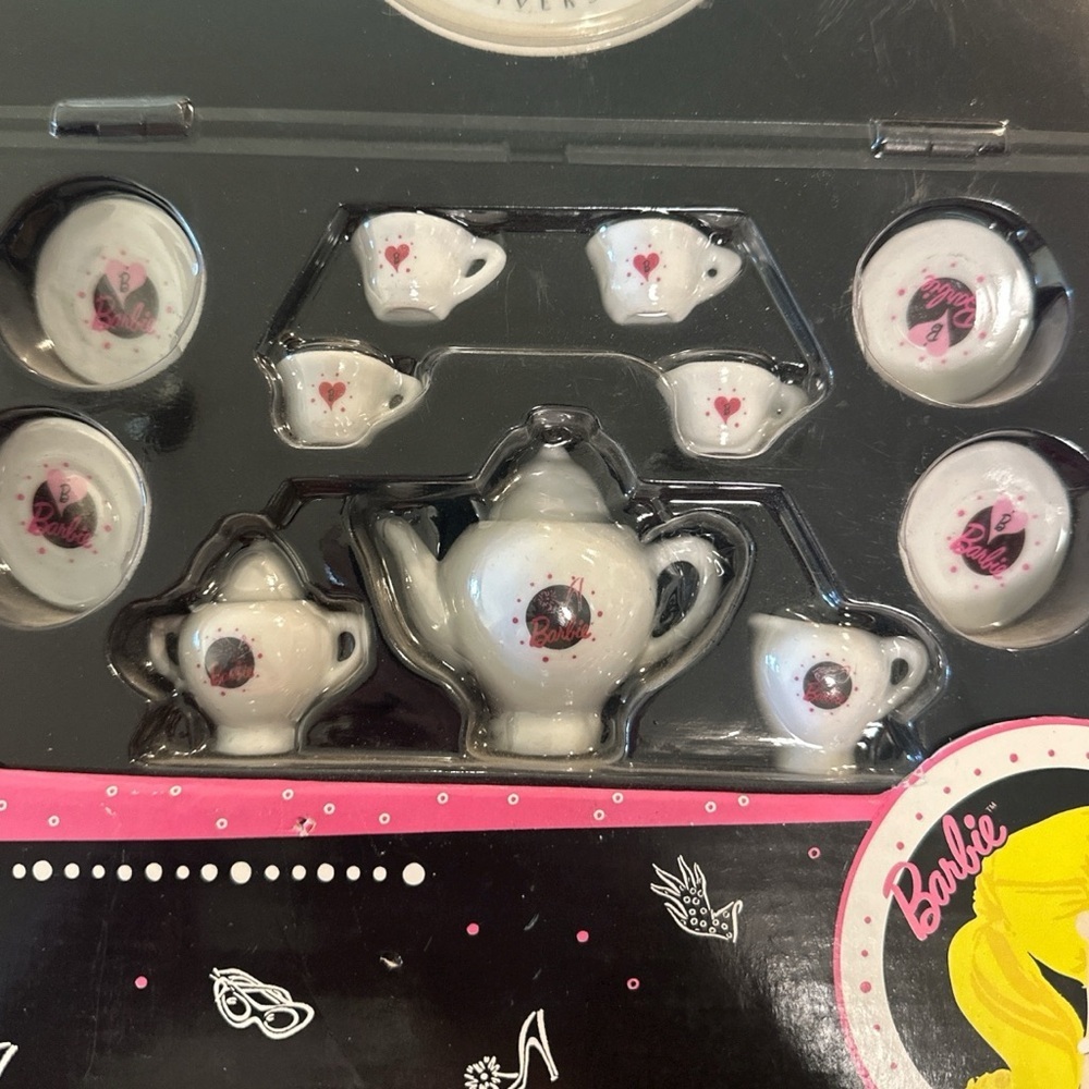 Barbie Nostalgic 35th Anniversary Limited Edition Mini Tea Set Vintage Collector - Picture 3 of 14